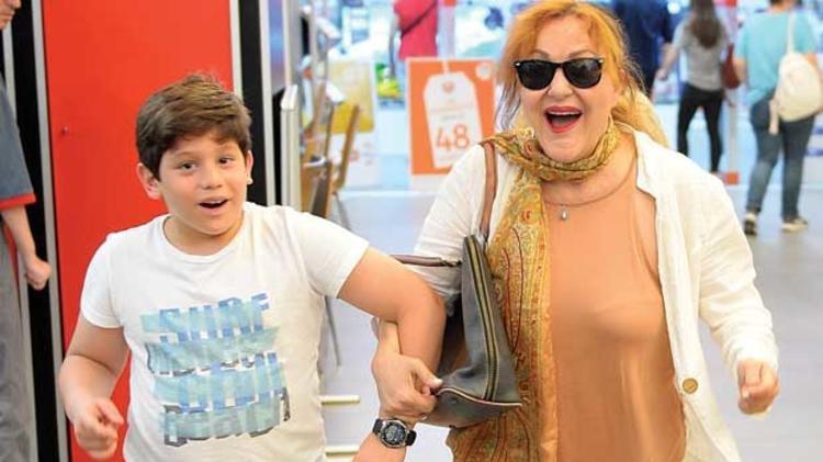 ‘Bak anne bizi çekiyorlar’