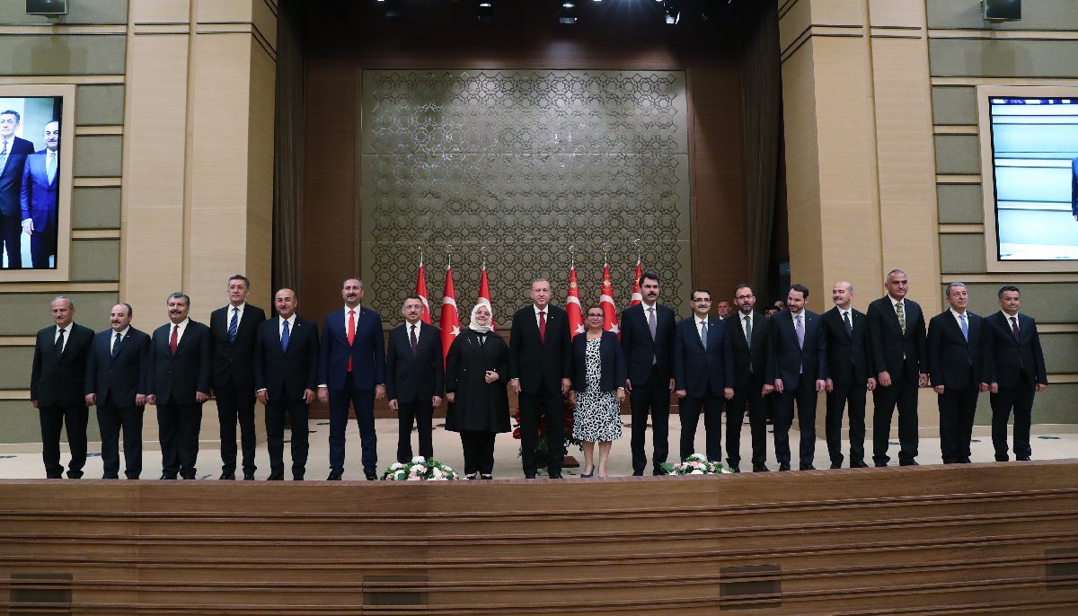 Cumhurbaşkanı Recep Tayyip Erdoğan, Beştepe'de düzenlenen törende yeni sistemin ilk kabinesini açıkladı.