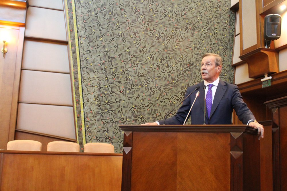 FOTO:SÖZCÜ - CHP Grup Başkanvekili Ertuğrul Gülsever, dikkat çekici uyarılarda bulundu.