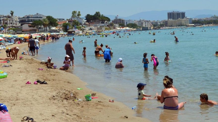 Altınkum’da adım atacak yer kalmadı