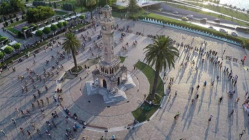 İzmir’de evlenmeler de, boşanmalar da azaldı