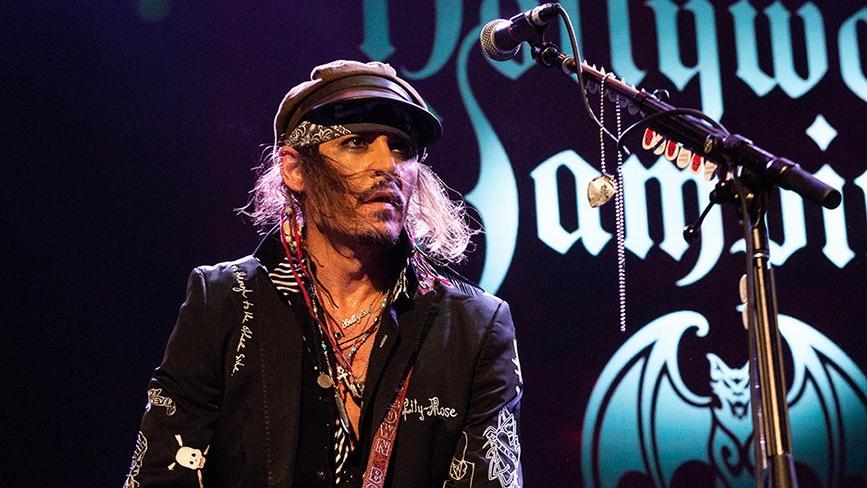 Johnny Depp’in Roma’da müzik coşkusu