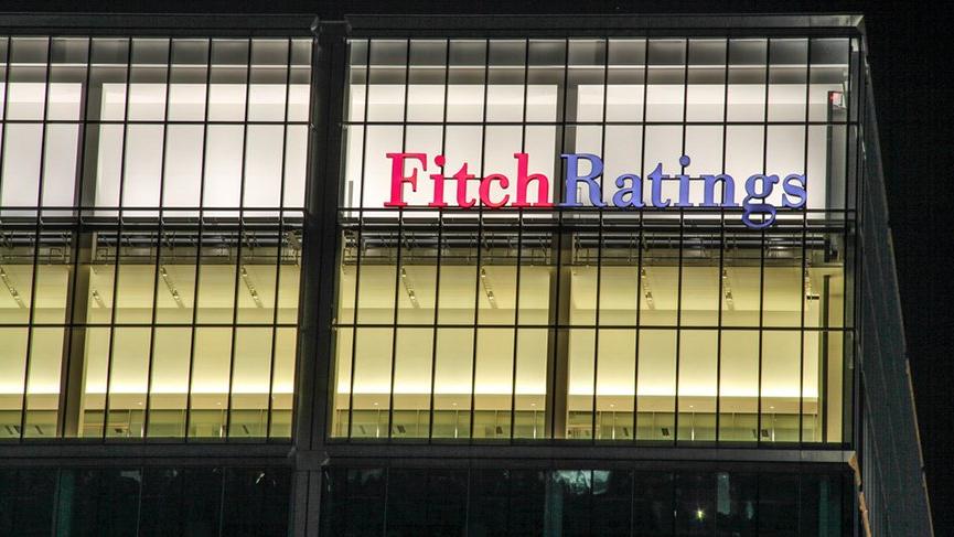   Fitch revised the downward revisions of Turkey 