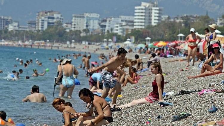 Antalya’ya kavurucu sıcaklar geri geliyor