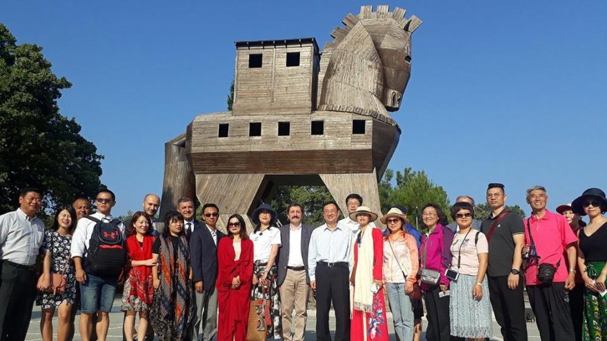 Çinli Bakan Shugang Troya Antik Kenti’ni ziyaret etti