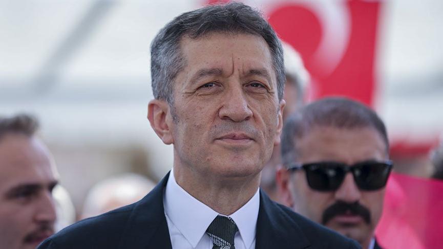 Erdoğan'ın kuzeni İbrahim Er Milli Eğitim Bakanlığı bakan ...