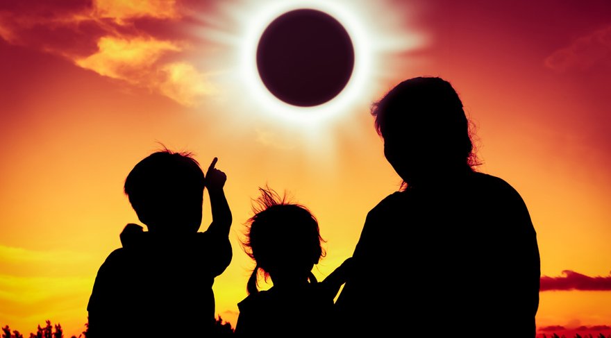 Çocuklarla daha fazla ilgilenebilir, çocuk sahibi olmak isteyebilir, çocuklarla ilgili araştırmalar yapabilir, var olan çocuklarımızın sorunları ile yakından ilgilenmemiz gerekebilir.