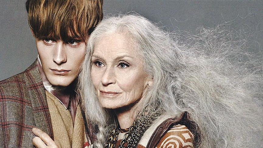 Dünyanın en yaşlı mankeni Daphne Selfe