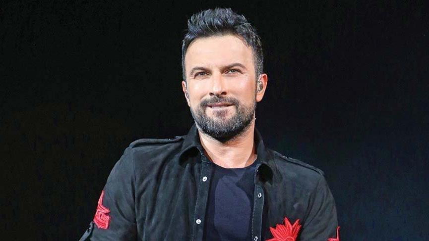 Tarkan’dan eşi Pınar Tevetoğlu’ya aşk dolu kutlama