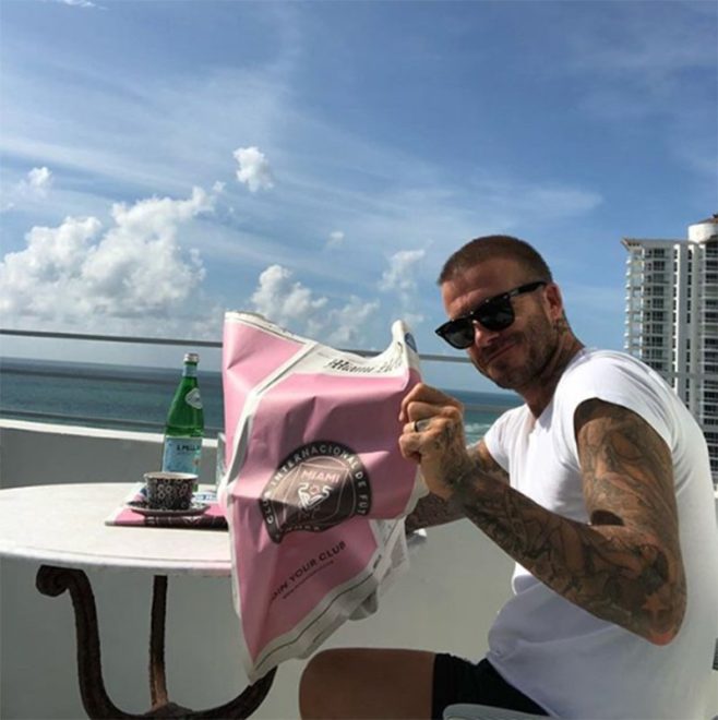 O eski halinden eser yok şimdi… Beckham saç ektirdi iddiası