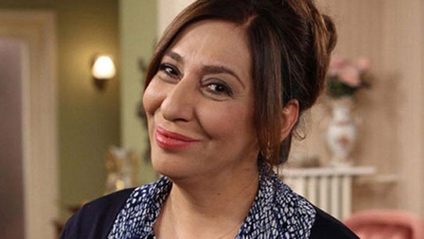 Ünlü oyuncu Melek Baykal hastaneye kaldırıldı