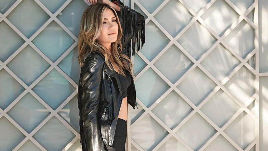Ayla Çelik, sevgilisiyle Karadeniz tatiline çıktı