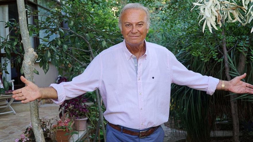 “Toplum olarak hafizamız pek sağlam değil” diyen Ediz Hun’dan siyasete açık kapı