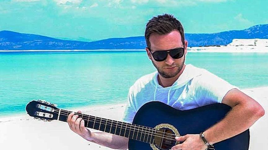 Erhan Güler, Salda’da başladı Yeniköy’de tamamladı