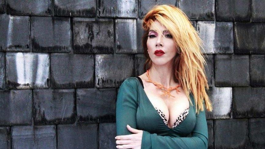 Hande Yener, uçakta sözlü tacize uğradı!