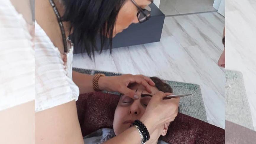 Kadınların yeni gözdesi: Kaş kontürü
