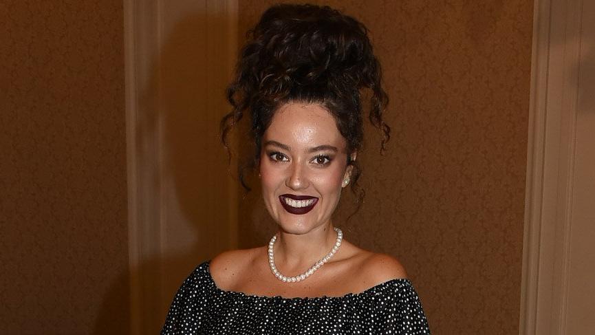 Pelin Akil’in katıldığı bir davetteki kıyafet tercihi hayal kırıklığı yaşattı