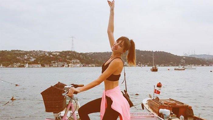 Şeyma Subaşı, misafirlerini bisiklet turuna çıkaracak