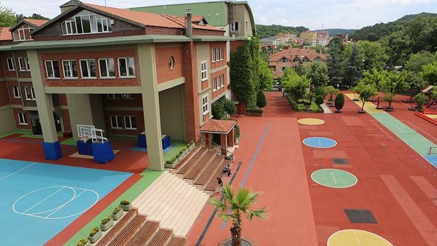 Öğrencilerle iletişim kuracak