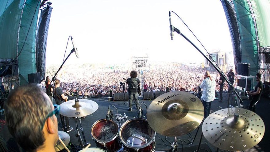 Zeytinli’de rock ateşi yükseliyor