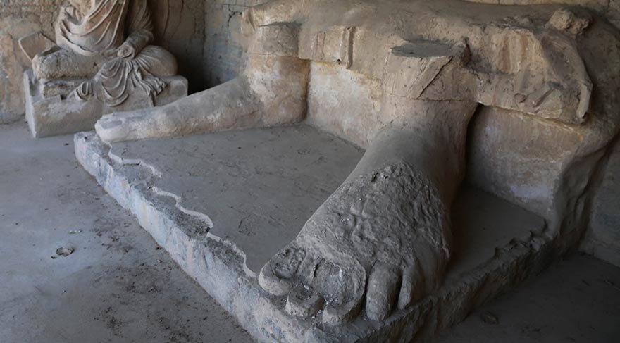 Dünyanın en büyük uyuyan buda heykelinin de geçtiğimiz yıllarda ortaya çıkarıldığı alan, ülkenin en önemli kültürel değerleri arasında.