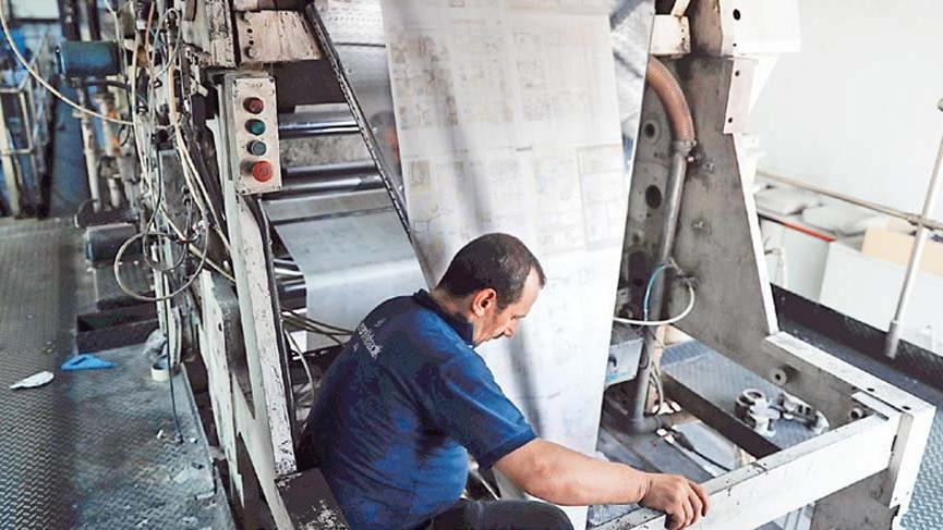 Kağıt krizi, 300 gazete ve matbaayı kapattırdı