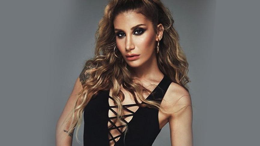 Sosyal medya İrem Derici’nin ikizini buldu