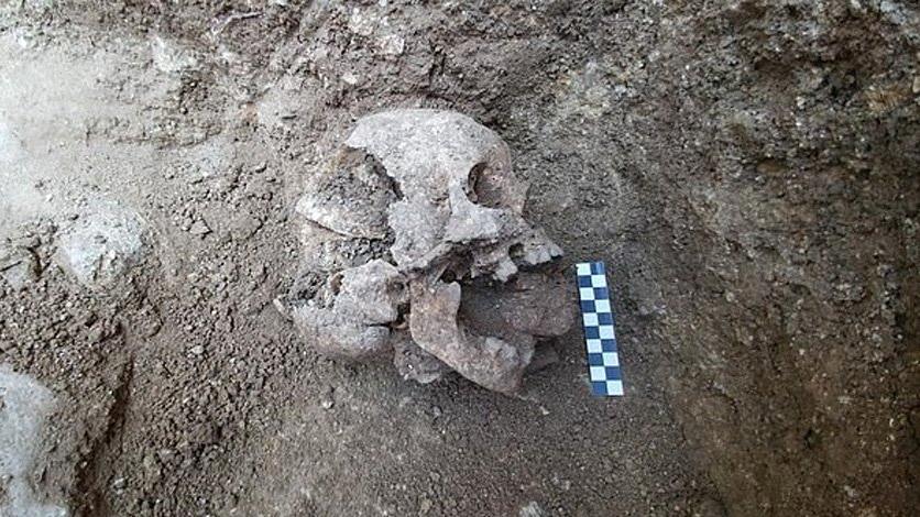 Arkeologlardan korkutan keşif: Vampir çocuk bulundu