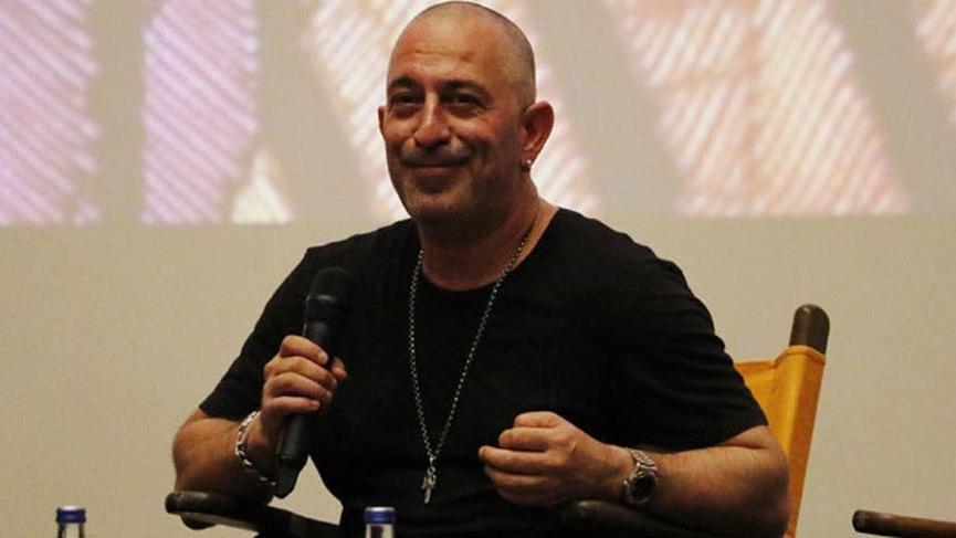 Cem Yılmaz yeniden stand up yapacak