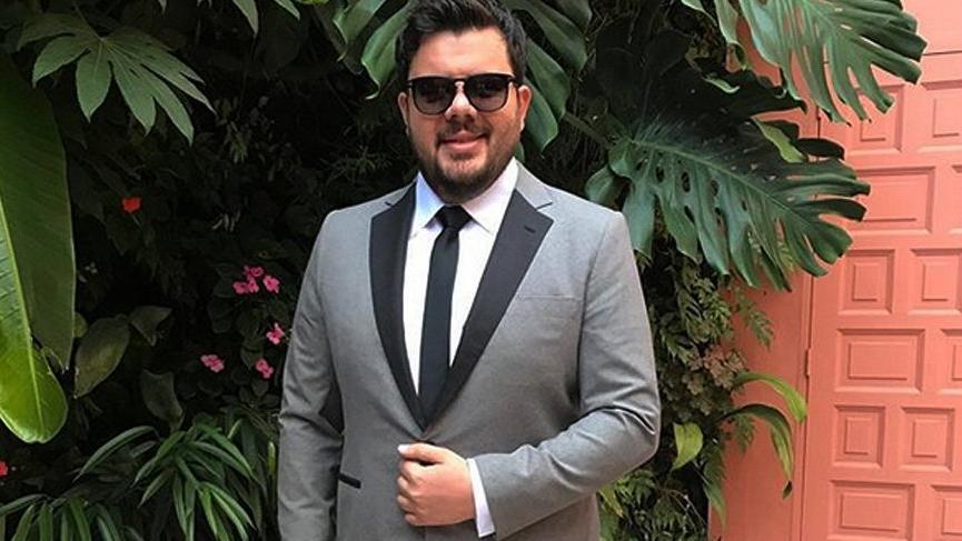 Bir ilk! Eser Yenenler’den havada stand up