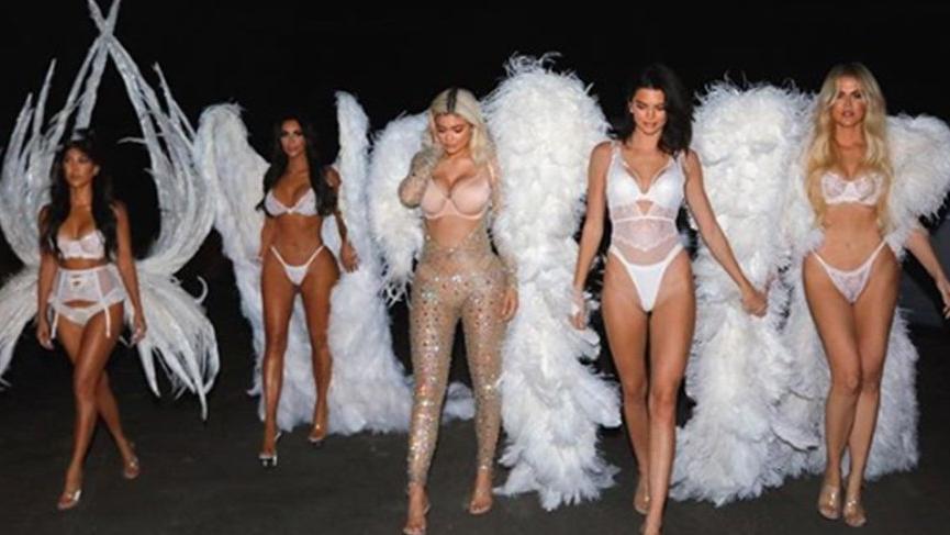 Kardashian kardeşler yürekleri hoplattı