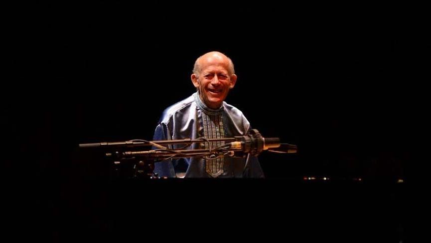 Efsane piyanist David Helfgott dinleyicileri büyüledi