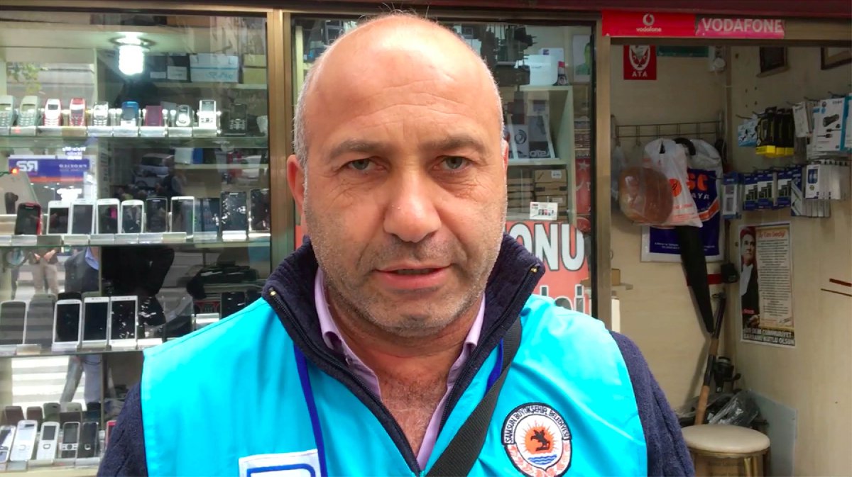 Parkomat görevlisi Cavit Ölmez