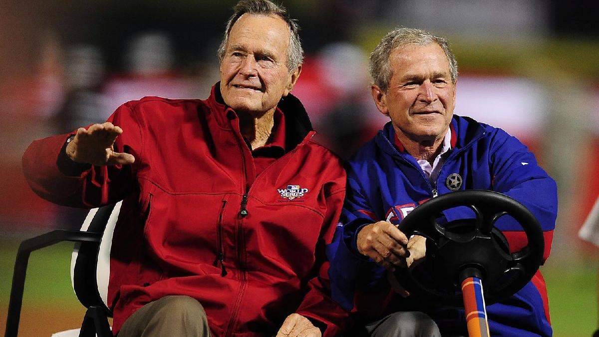 Eski Abd Baskani George H W Bush Hayatini Kaybetti Son Dakika Dunya Haberleri