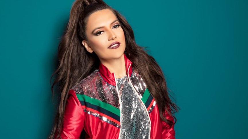 Demet Akalın’dan sert tepki: Yanımda olsan dalarım…