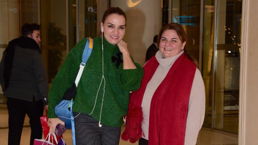 Ebru Akel çocukluk arkadaşıyla buluşunca…