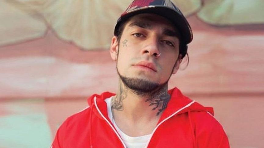 Ezhel: “Sanatın sansürlenemeyeceğini bilenlere teşekkür”