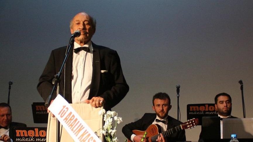 Mustafa Sağyaşar: “Kendi müziklerini yapmaya çalışsınlar”