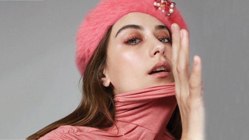 Hazal Kaya sosyal medyaya ateş püskürdü; ‘İnsanlar resmen birbirini kesiyor’