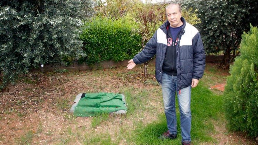 Vidanjör için mesafe uzak bulundu. Mahalleyi lağım kokusu sardı Son