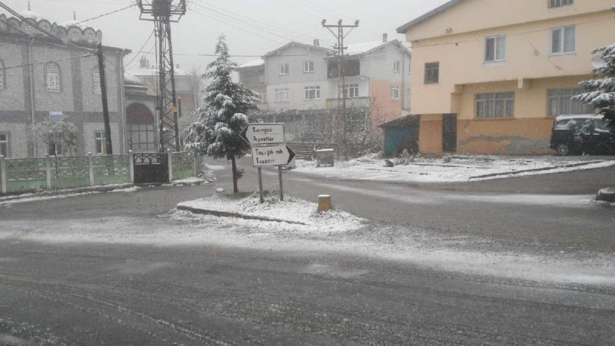 Zonguldak’a yılın ilk karı yağdı