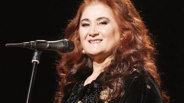 Sabahat Akkiraz: Sanatçının sahnesini çalmak ekmek çalmakla aynıdır