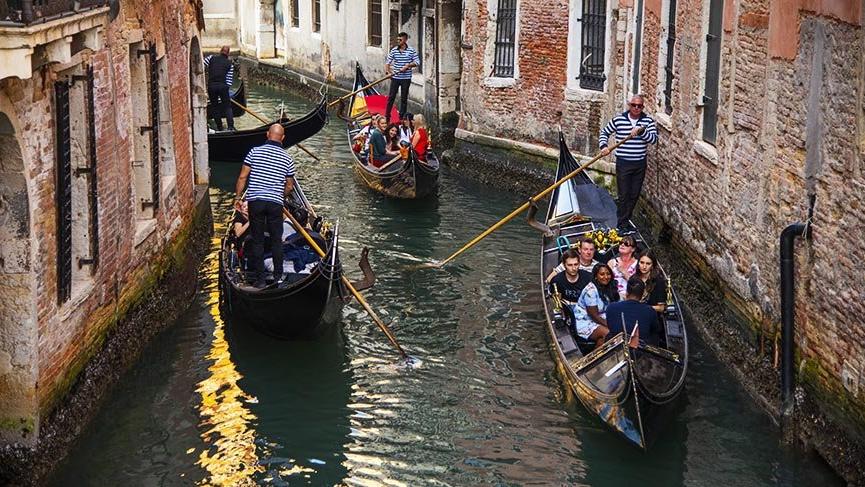 Venedik, turistlerden kente giriş vergisi alacak
