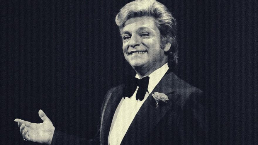 Zeki Müren doğum gününde konserle anıldı