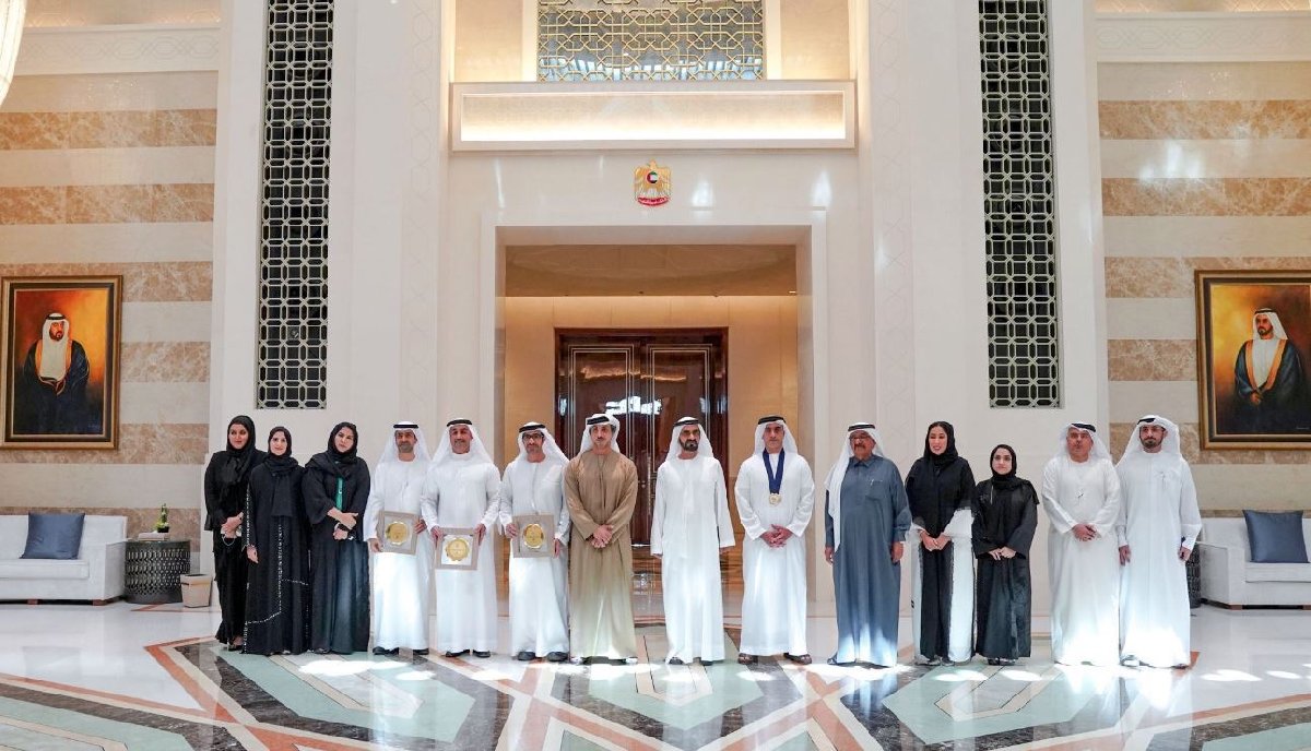 Dubai'den paylaşılan fotoğrafta kadınlar sadece katılımcı olarak yer aldı.
