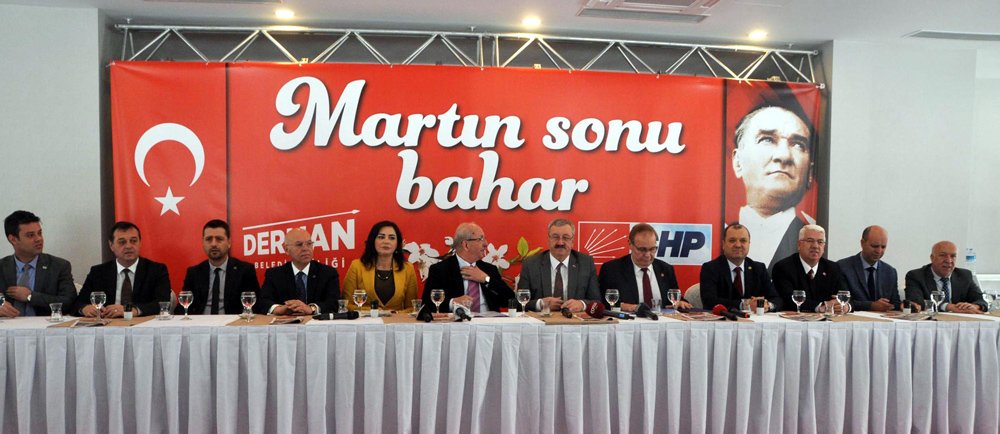 FOTO:DHA - CHP Genel Başkan Yardımcısı ve Parti Sözcüsü Faik Öztrak, Tekirdağ'da partisinin düzenlediği toplantıda çarpıcı açıklamalarda bulundu.