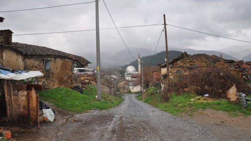 Ahıra, samanlığa seçmen kaydı yapmışlar!