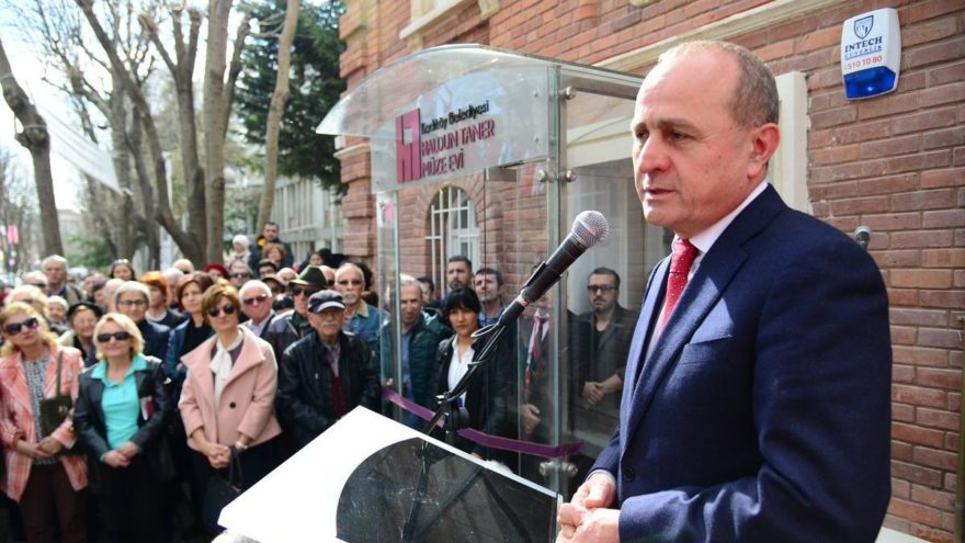 Tiyatroculardan Kadıköy Belediye Başkanı Aykurt Nuhoğlu’na teşekkür