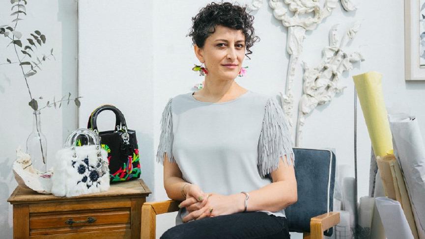 Dünyaca ünlü marka, Burçak Bingöl’e Lady Dior çantasını tasarlattı