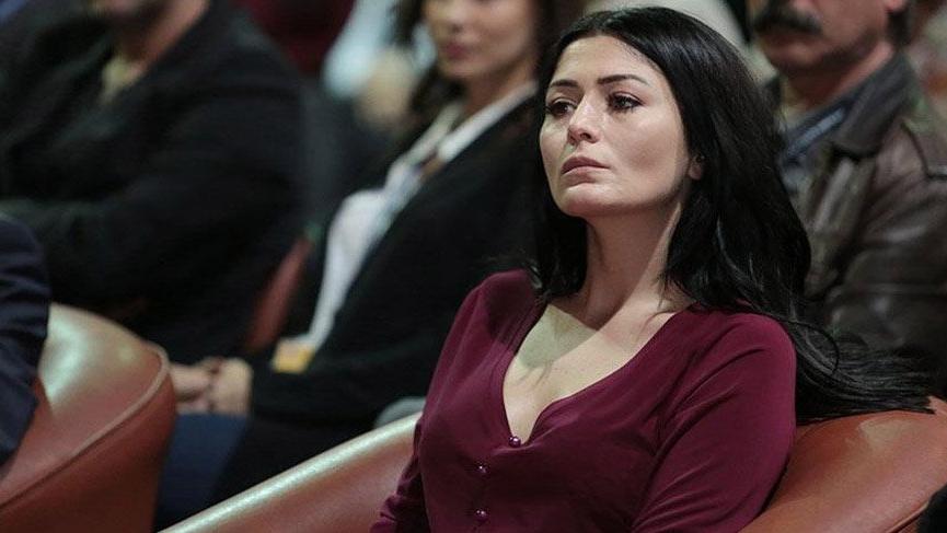 Oyuncu Deniz Çakır’a savcılıktan hakaret soruşturması